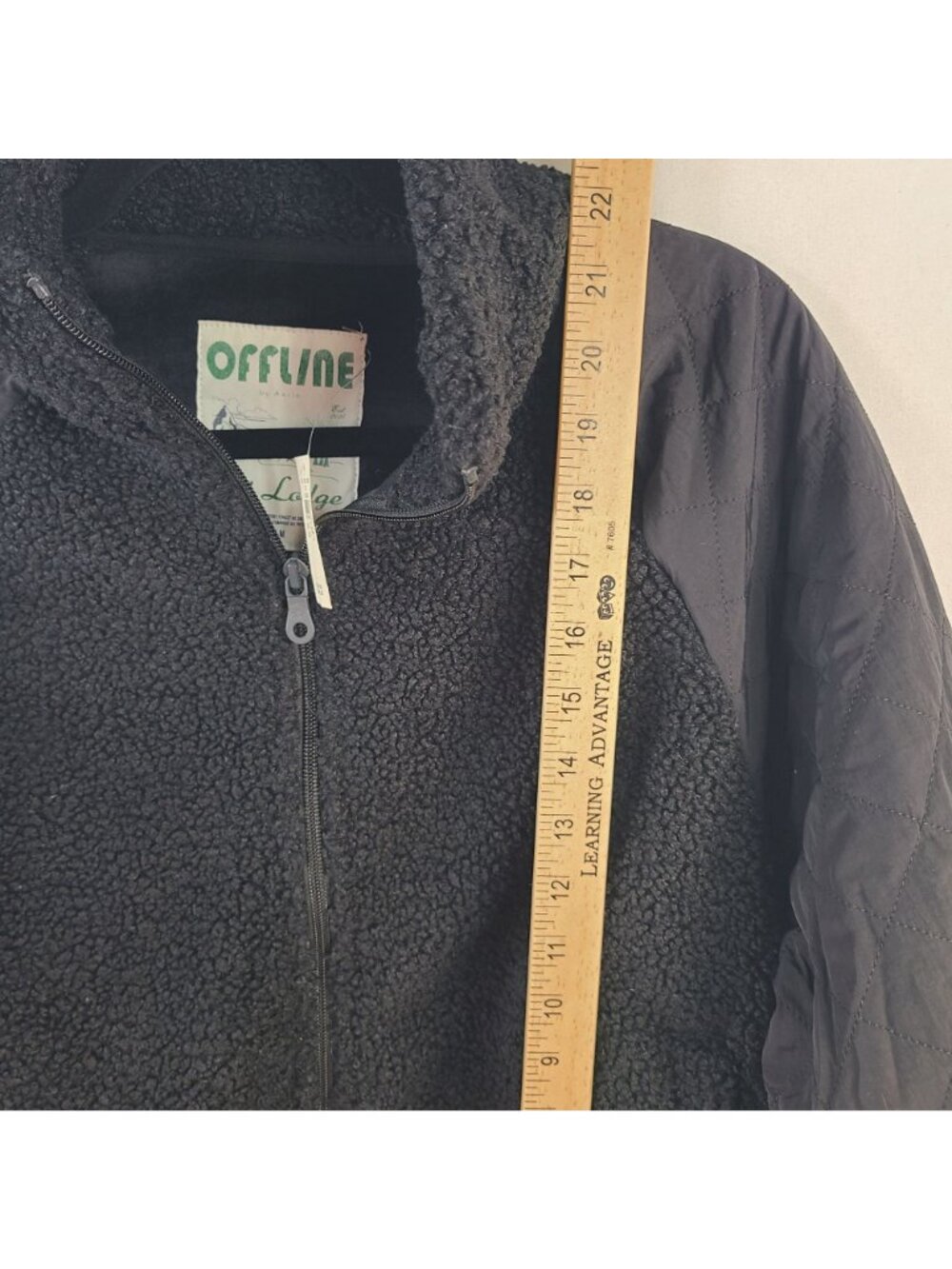 NEW Offline By Aerie Ski Lodge Black Sherpa Jacket With Quilted Sleeves Sz M - Picture 7 of 9